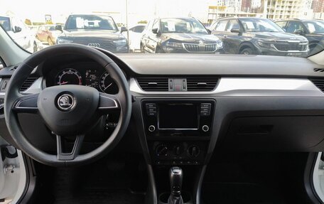Skoda Rapid I, 2018 год, 1 200 000 рублей, 22 фотография