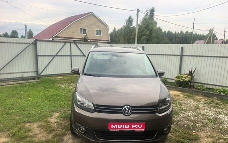 Volkswagen Touran III, 2012 год, 750 000 рублей, 1 фотография