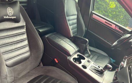 Volkswagen Touareg III, 2010 год, 2 300 000 рублей, 14 фотография