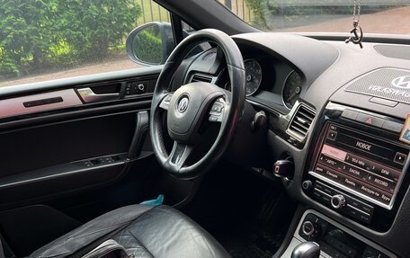 Volkswagen Touareg III, 2010 год, 2 300 000 рублей, 15 фотография