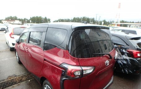 Toyota Sienta II, 2021 год, 1 650 000 рублей, 6 фотография