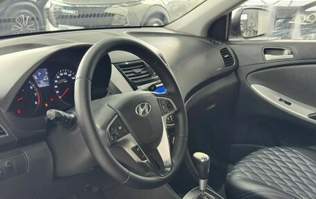Hyundai Solaris II рестайлинг, 2011 год, 649 000 рублей, 12 фотография