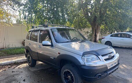 Chevrolet Niva I рестайлинг, 2005 год, 198 000 рублей, 2 фотография