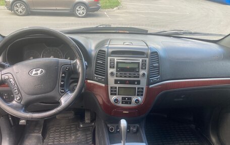 Hyundai Santa Fe III рестайлинг, 2006 год, 600 000 рублей, 23 фотография