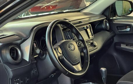 Toyota RAV4, 2016 год, 2 360 000 рублей, 8 фотография