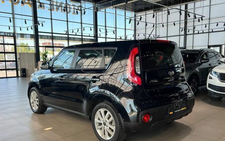 KIA Soul II рестайлинг, 2017 год, 1 630 000 рублей, 6 фотография