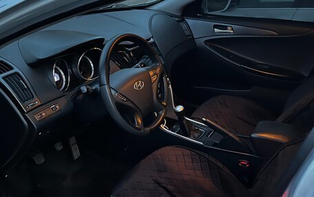 Hyundai Sonata VI, 2010 год, 1 200 000 рублей, 7 фотография