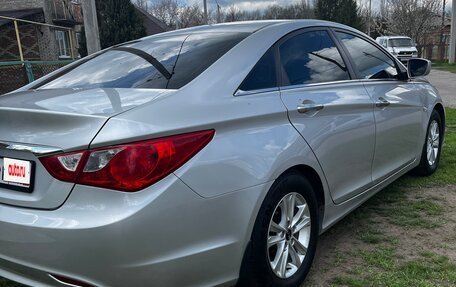 Hyundai Sonata VI, 2010 год, 1 200 000 рублей, 4 фотография