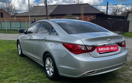 Hyundai Sonata VI, 2010 год, 1 200 000 рублей, 5 фотография