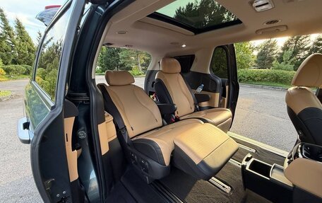 KIA Carnival, 2021 год, 4 600 000 рублей, 29 фотография