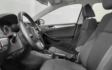 Volkswagen Jetta VI, 2012 год, 1 230 000 рублей, 10 фотография
