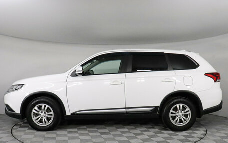 Mitsubishi Outlander III рестайлинг 3, 2019 год, 2 249 000 рублей, 8 фотография