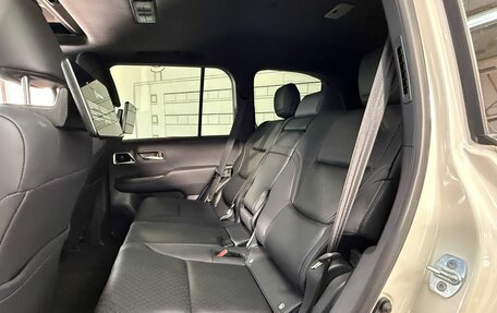 Toyota Land Cruiser, 2024 год, 13 900 000 рублей, 3 фотография