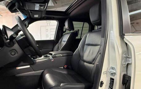 Toyota Land Cruiser, 2024 год, 13 900 000 рублей, 12 фотография