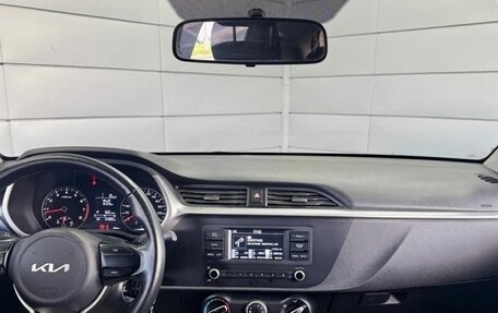 KIA Rio IV, 2021 год, 1 720 000 рублей, 2 фотография