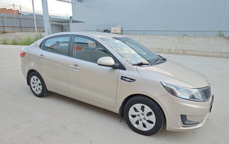 KIA Rio III рестайлинг, 2011 год, 840 000 рублей, 2 фотография