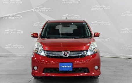 Toyota ISis I, 2011 год, 1 370 000 рублей, 8 фотография