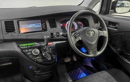 Toyota ISis I, 2011 год, 1 370 000 рублей, 11 фотография