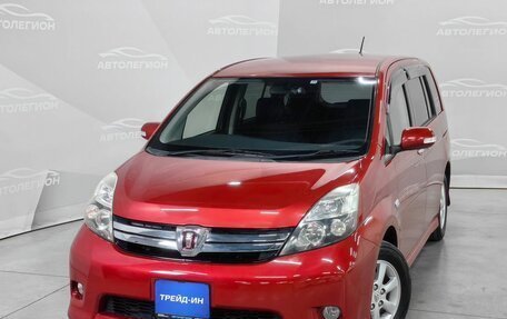 Toyota ISis I, 2011 год, 1 370 000 рублей, 24 фотография