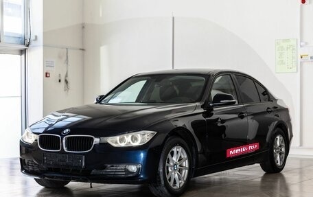 BMW 3 серия, 2013 год, 1 600 000 рублей, 3 фотография