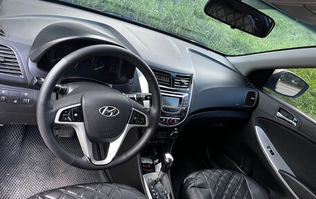 Hyundai Solaris II рестайлинг, 2013 год, 900 000 рублей, 5 фотография