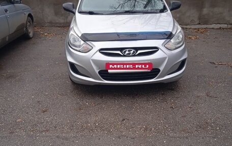 Hyundai Solaris II рестайлинг, 2014 год, 420 000 рублей, 4 фотография