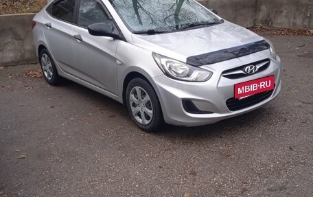 Hyundai Solaris II рестайлинг, 2014 год, 420 000 рублей, 7 фотография