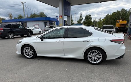 Toyota Camry, 2019 год, 2 800 000 рублей, 3 фотография