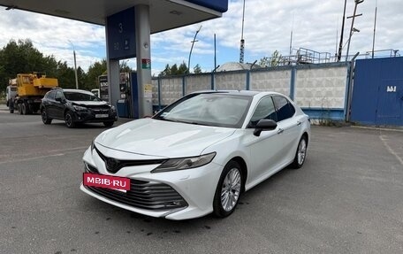 Toyota Camry, 2019 год, 2 800 000 рублей, 2 фотография