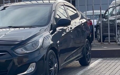 Hyundai Solaris II рестайлинг, 2013 год, 960 000 рублей, 2 фотография