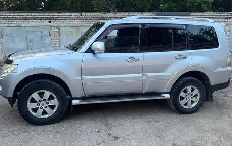 Mitsubishi Pajero IV, 2007 год, 1 350 000 рублей, 2 фотография