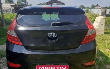 Hyundai Solaris II рестайлинг, 2012 год, 620 000 рублей, 2 фотография