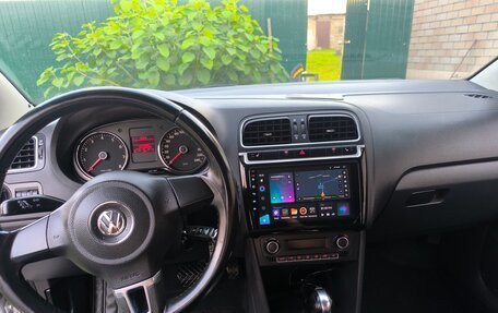 Volkswagen Polo VI (EU Market), 2013 год, 810 000 рублей, 5 фотография