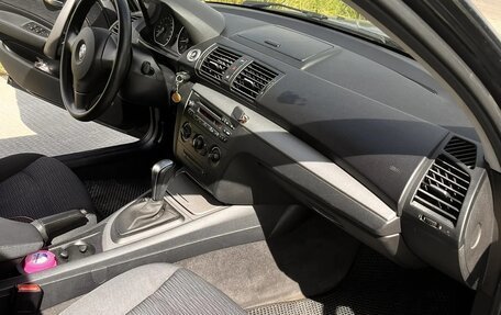 BMW 1 серия, 2011 год, 1 050 000 рублей, 4 фотография