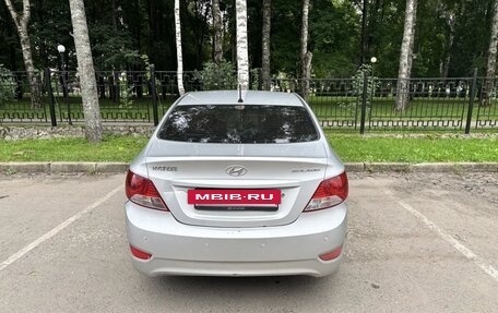 Hyundai Solaris II рестайлинг, 2011 год, 550 000 рублей, 3 фотография
