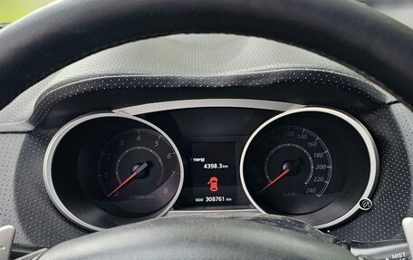 Mitsubishi Outlander III рестайлинг 3, 2008 год, 1 200 000 рублей, 7 фотография