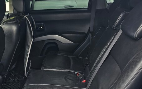 Mitsubishi Outlander III рестайлинг 3, 2008 год, 1 200 000 рублей, 9 фотография