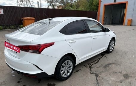 Hyundai Solaris II рестайлинг, 2021 год, 1 350 000 рублей, 4 фотография