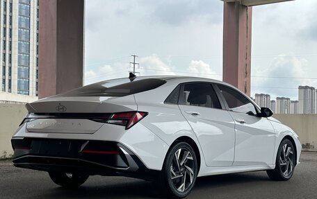 Hyundai Elantra, 2023 год, 1 994 000 рублей, 5 фотография