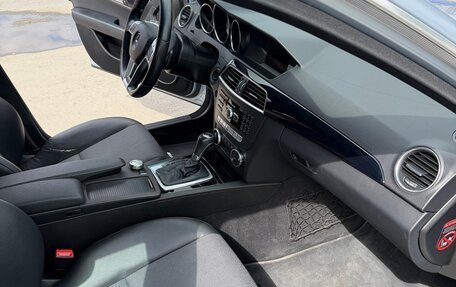 Mercedes-Benz C-Класс, 2012 год, 1 750 000 рублей, 10 фотография