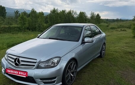 Mercedes-Benz C-Класс, 2012 год, 1 750 000 рублей, 3 фотография