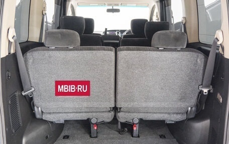 Nissan Serena III, 2010 год, 1 099 000 рублей, 22 фотография