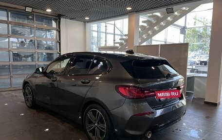 BMW 1 серия, 2019 год, 2 420 000 рублей, 5 фотография