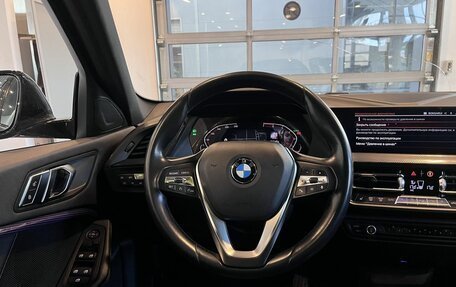 BMW 1 серия, 2019 год, 2 420 000 рублей, 10 фотография