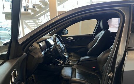 BMW 1 серия, 2019 год, 2 420 000 рублей, 14 фотография