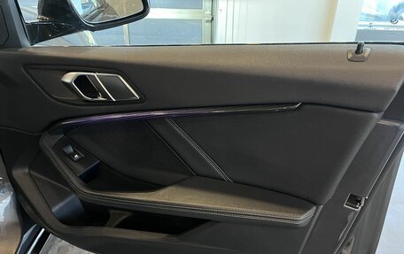 BMW 1 серия, 2019 год, 2 420 000 рублей, 25 фотография