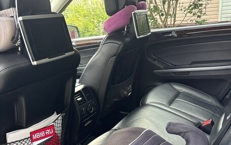 Mercedes-Benz GL-Класс, 2011 год, 1 990 000 рублей, 10 фотография