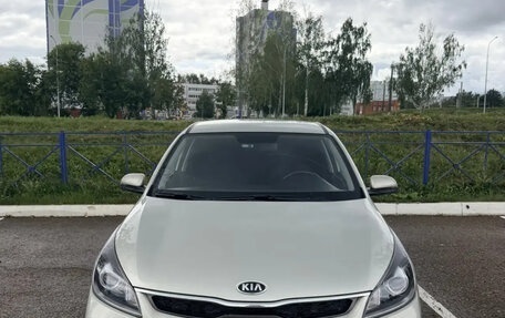KIA Rio IV, 2020 год, 1 585 000 рублей, 1 фотография