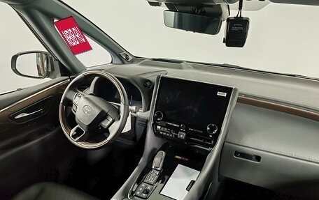 Toyota Alphard, 2026 год, 15 500 000 рублей, 9 фотография