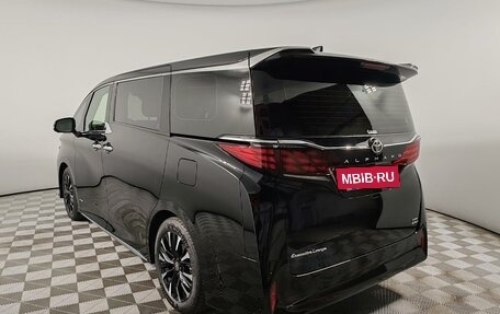 Toyota Alphard, 2026 год, 15 500 000 рублей, 7 фотография
